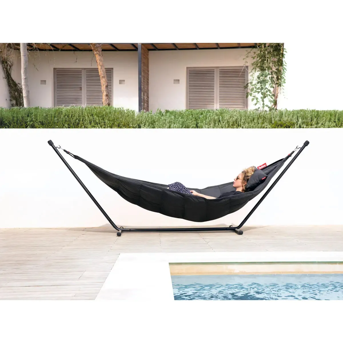 Fatboy Superb Hammock with Pillow and Black Frame (Anthracite)